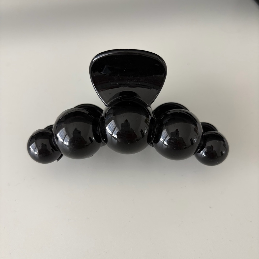 NEW Round Bubble Hair Claw Clip - Black